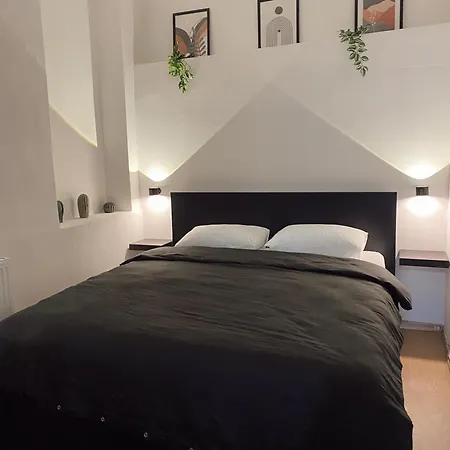 Stylish & Comfort In Ortakoey Apartment