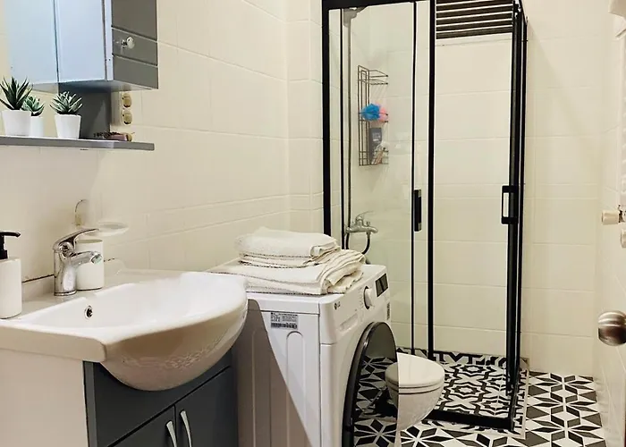 Stylish & Comfort In Ortakoey דירה